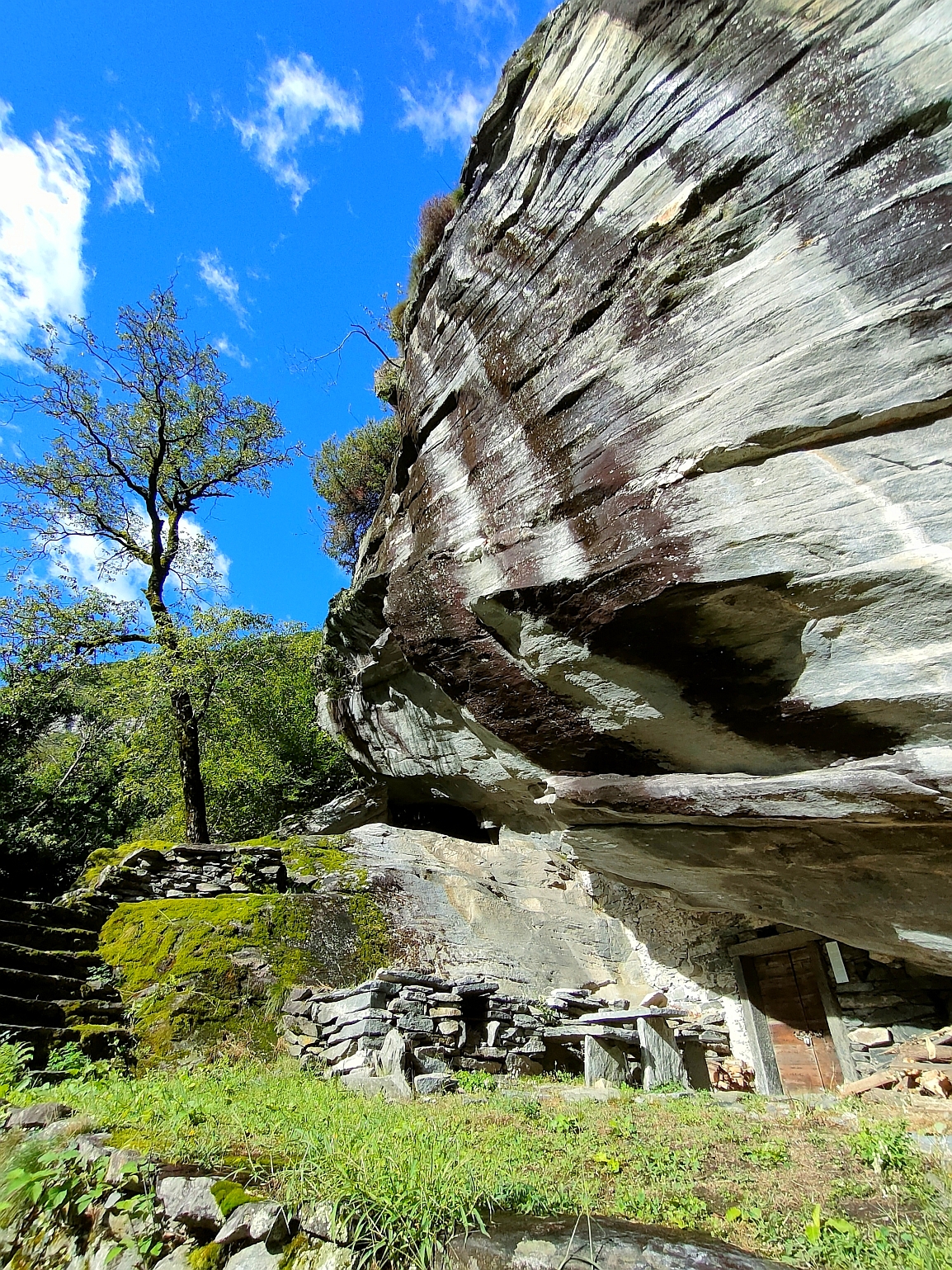 Visita guidata Vallemaggia, percorso della pietra: Se le pietre potessero parlare...