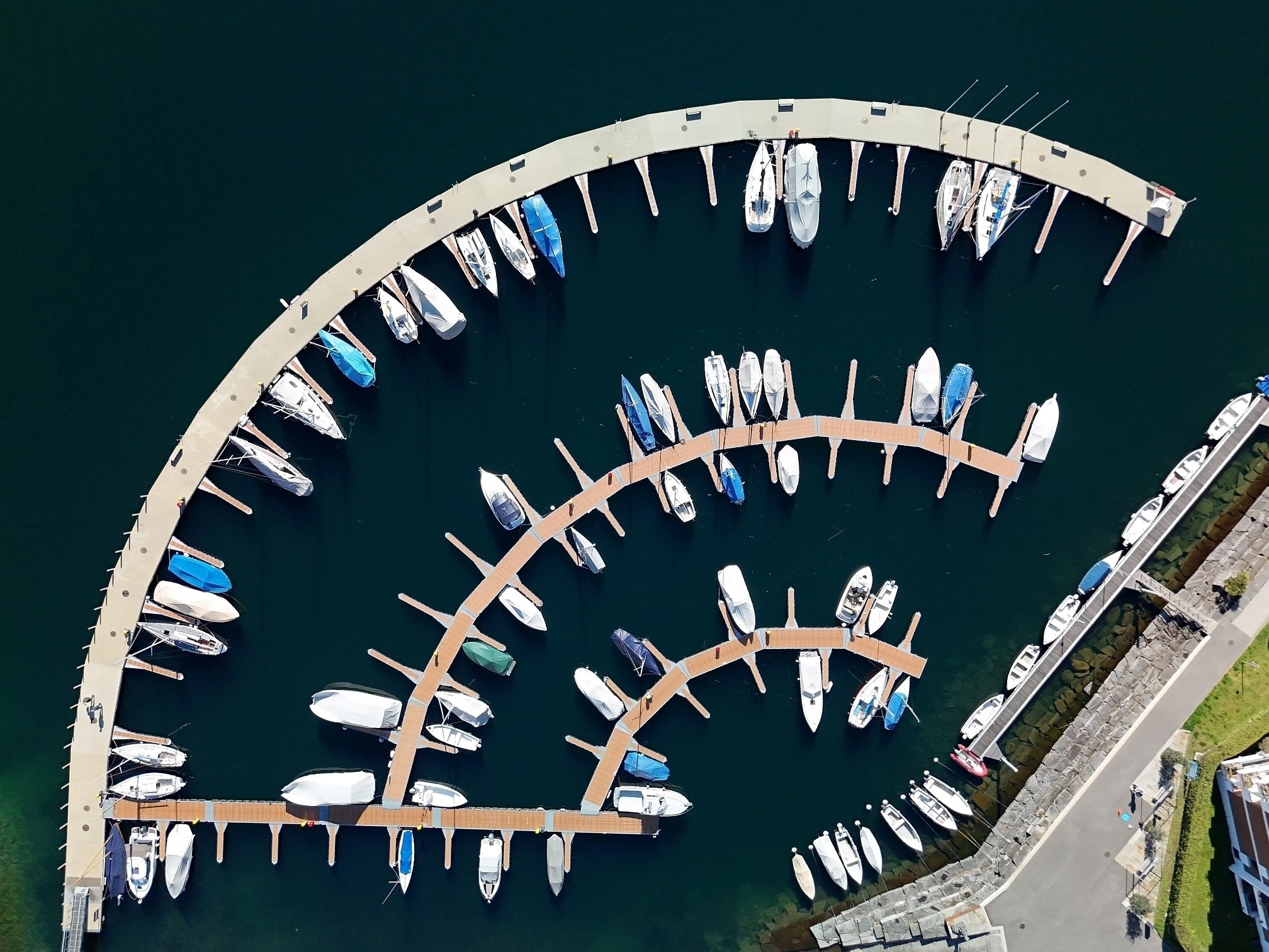 TICINO DRONE - Servizio foto e video con il DRONE - CH-6673 Maggia,
      Ticino